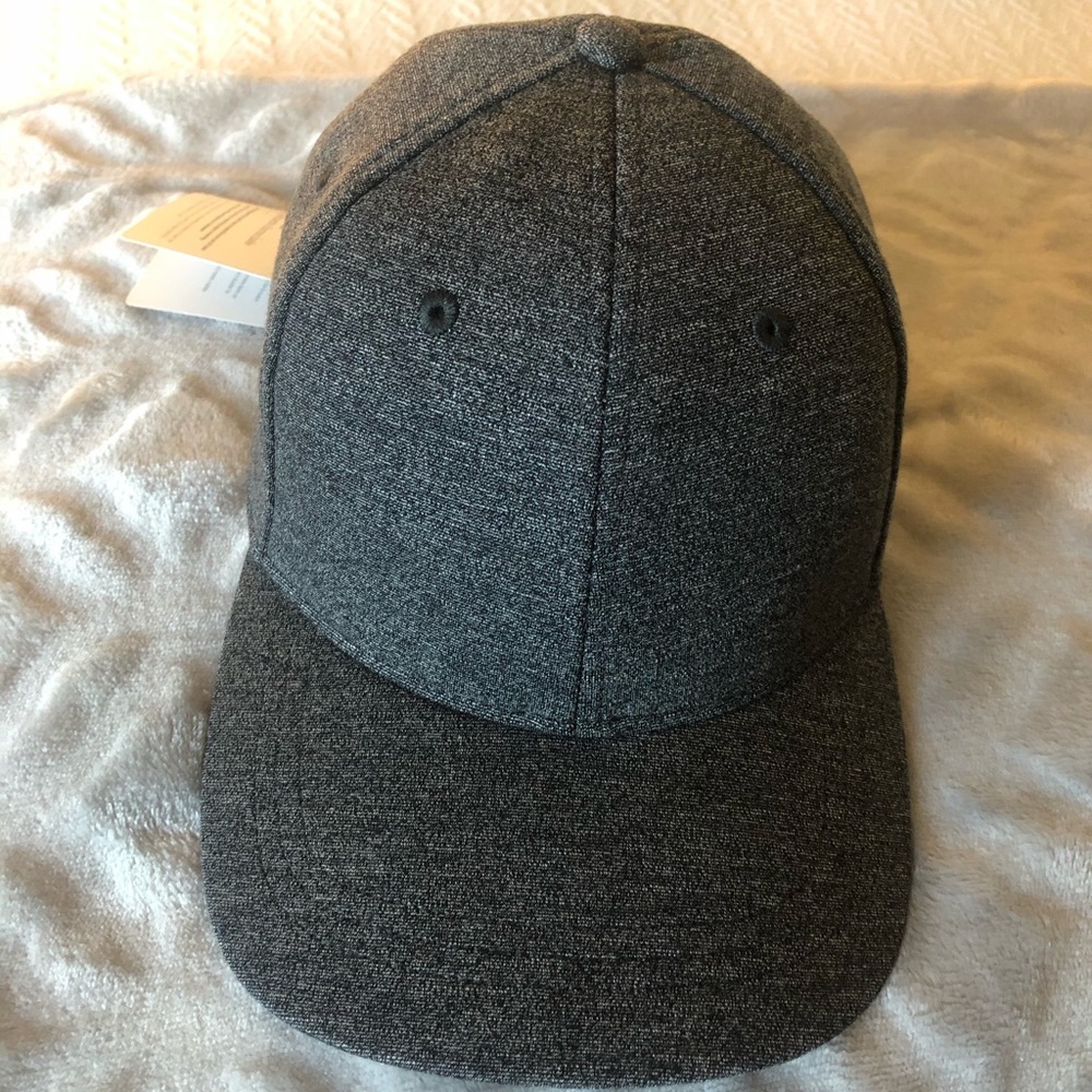 Lululemon Baller Hat dark grey new with tags